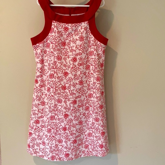 White and red flower summer dress - Picture 1 of 8